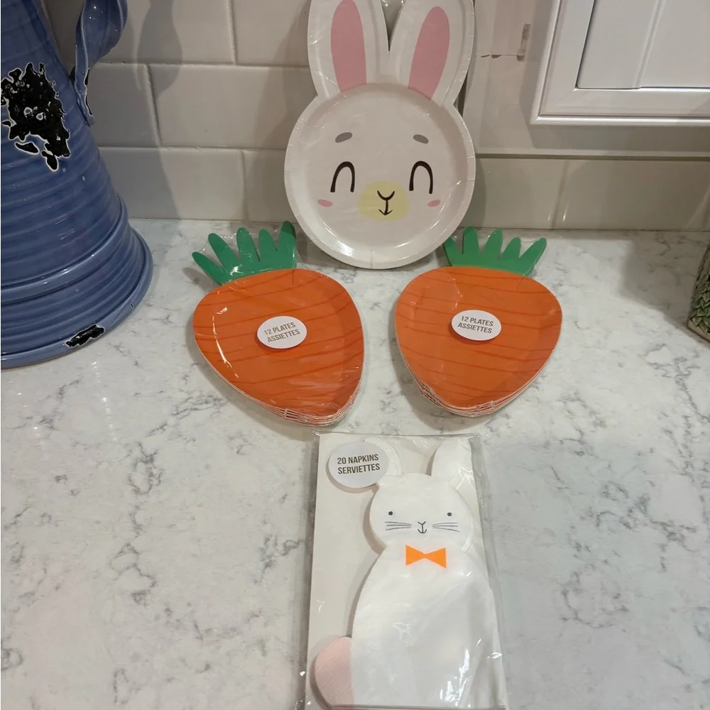 Meri Meri White Bunny Face Napkins carrot and bunny paper plates